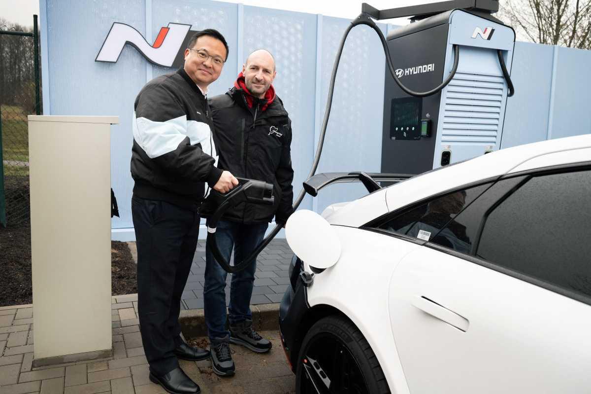 HYUNDAI MOTOR ACELERA EL ESPÍRITU N CON CARGADORES DE MÁXIMA POTENCIA EN NÜRBURGRING HYUNDAI MOTOR ACELERA EL ESPÍRITU N CON CARGADORES DE MÁXIMA POTENCIA EN NÜRBURGRING