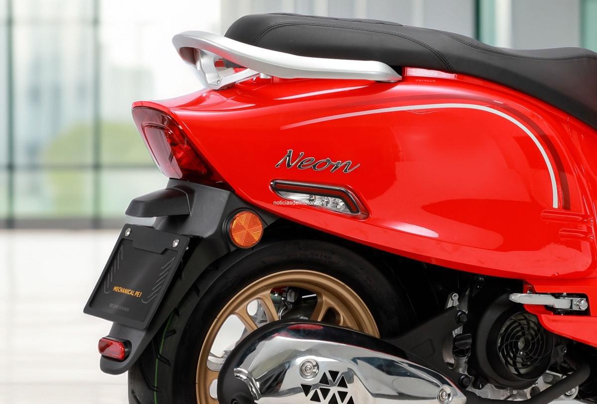 LLEGA LA LETBE NEON 50: EL SCOOTER URBANO PARA PERSONAS DE TODAS LAS ALTURAS POR TAN SOLO 2.290€