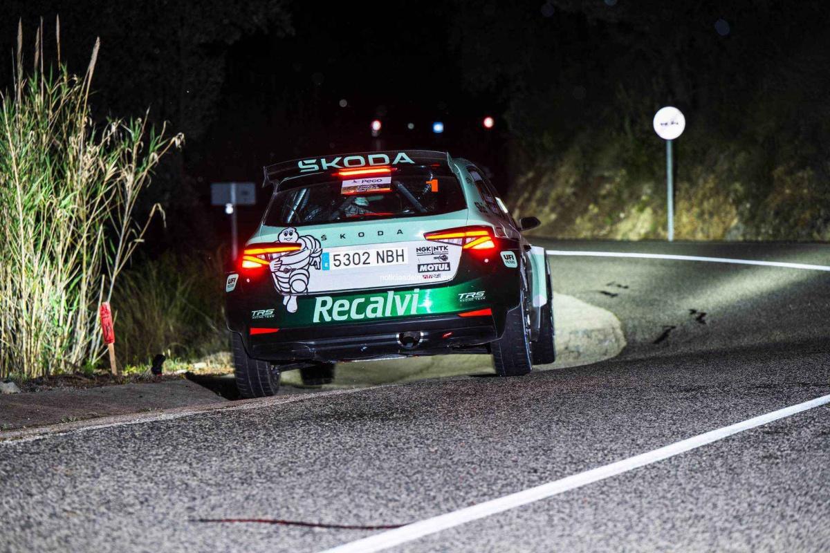 VICTORIA POR LA MINIMA DE JOSÉ ANTONIO “COHETE” SUÁREZ Y ALBERTO IGLESIAS PIN EN EL RALLY LA NUCÍA VICTORIA POR LA MINIMA DE JOSÉ ANTONIO “COHETE” SUÁREZ Y ALBERTO IGLESIAS PIN EN EL RALLY LA NUCÍA