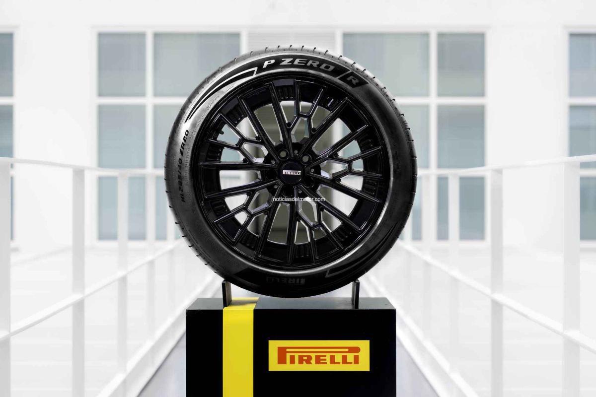 PIRELLI P ZERO R Y P ZERO TROFEO RS LLEGAN AL MERCADO DE RECAMBIO CON UNA COMPLETA GAMA DE NEUMÁTICOS DE ULTRA ALTAS PRESTACIONES PIRELLI P ZERO R Y P ZERO TROFEO RS LLEGAN AL MERCADO DE RECAMBIO CON UNA COMPLETA GAMA DE NEUMÁTICOS DE ULTRA ALTAS PRESTACIONES