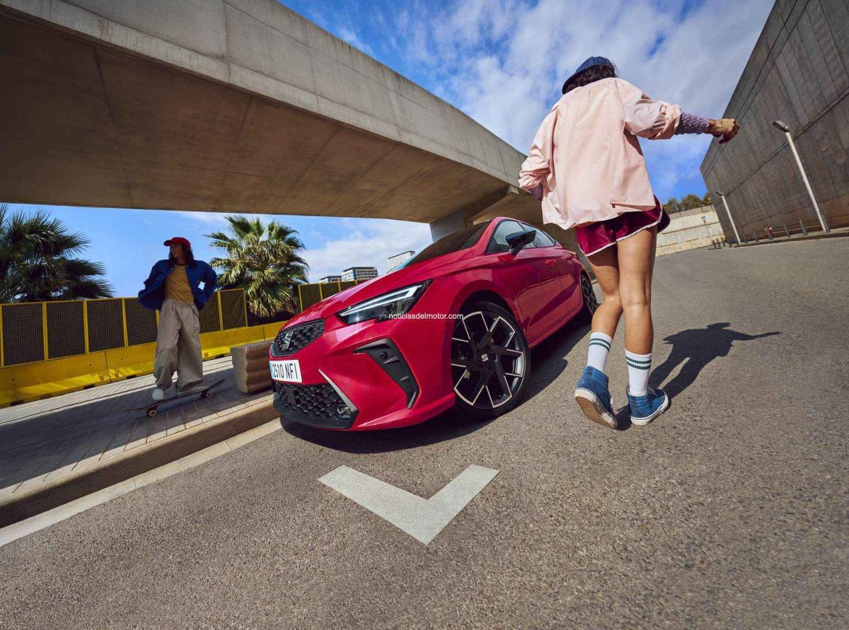 LOS NUEVOS SEAT IBIZA Y ARONA COMPLETAN SU OFERTA CROMÁTICA INCLUYENDO UN ICÓNICO COLOR