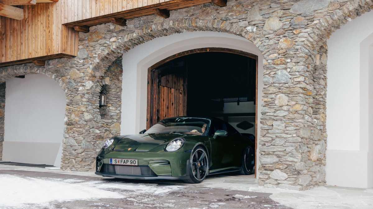 MODELO DE ANIVERSARIO: UNA VISITA A ZELL AM SEE MODELO DE ANIVERSARIO: UNA VISITA A ZELL AM SEE