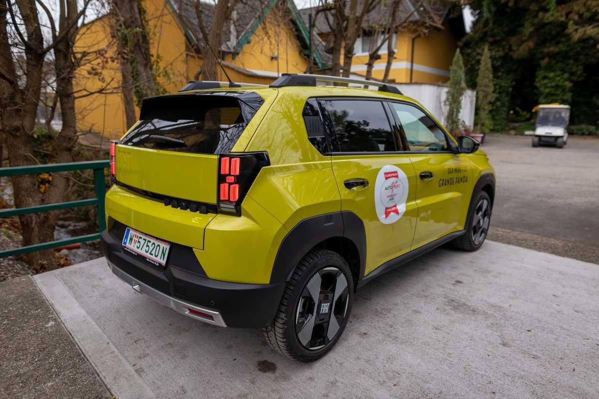 RENAULT 4 - GANADOR DEL PREMIO AUTOBEST A LA MEJOR COMPRA EN EUROPA 2026