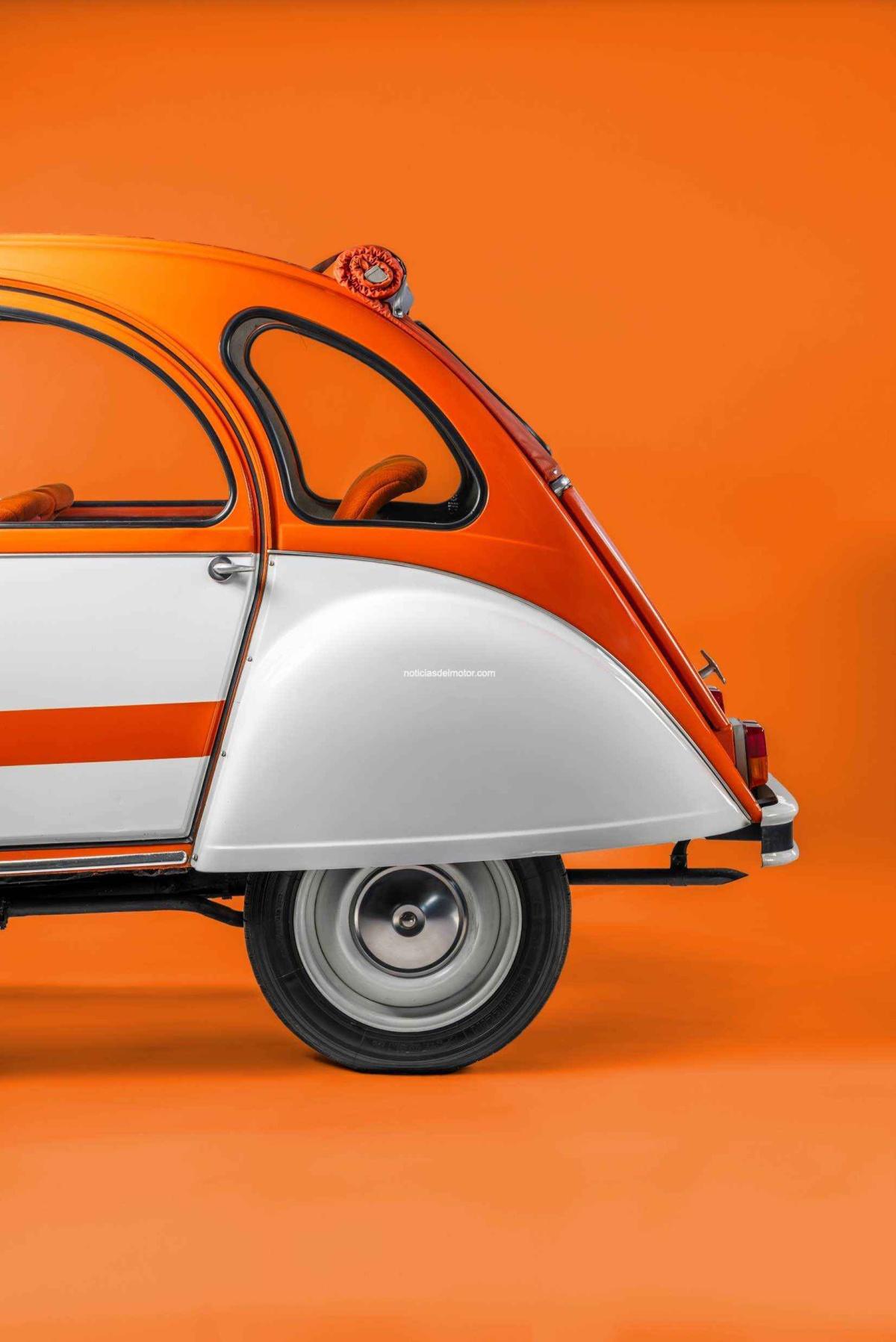 CITROËN CELEBRA LOS 50 AÑOS DEL 2 CV SPOT, LA PRIMERA SERIE LIMITADA DE LA MARCA