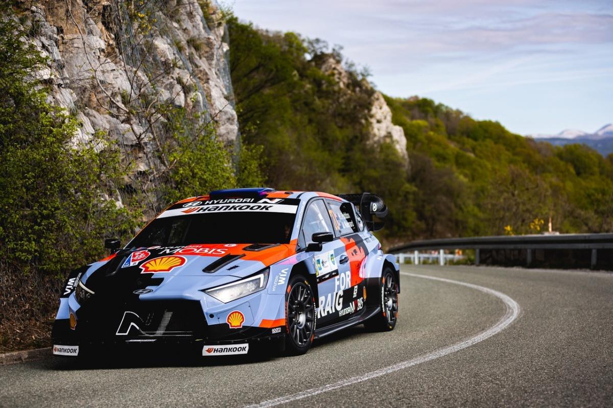 Rally de Croacia: Thierry Neuville y Martijn Wydaeghe, de Hyundai Motorsport, ocupan los puestos del podio provisional tras una primera jornada impredecible en Rijeka 