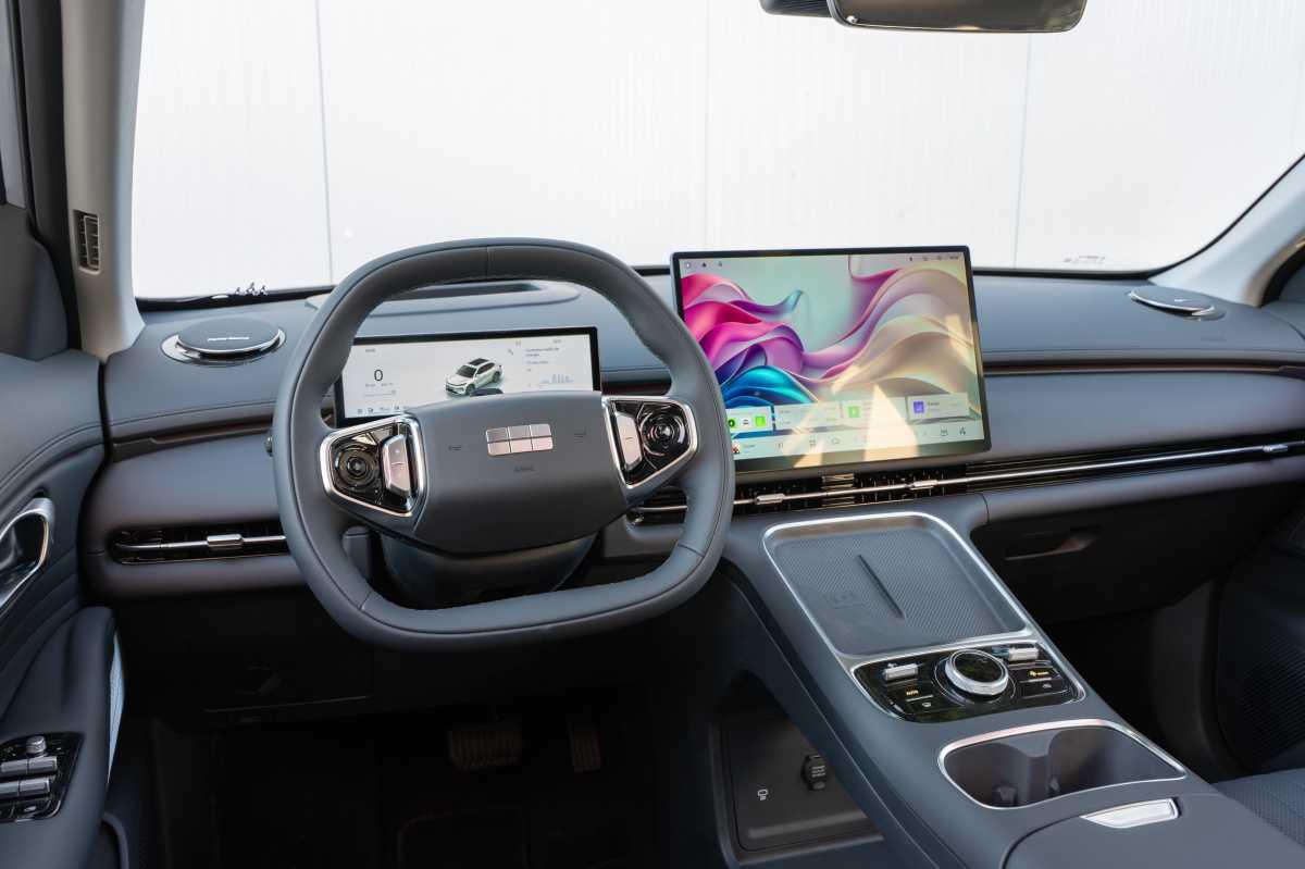 GEELY STARRAY EM-I: EL SUV HÍBRIDO ENCHUFABLE QUE REDEFINE LA EFICIENCIA Y LA EXPERIENCIA DE CONDUCCIÓN