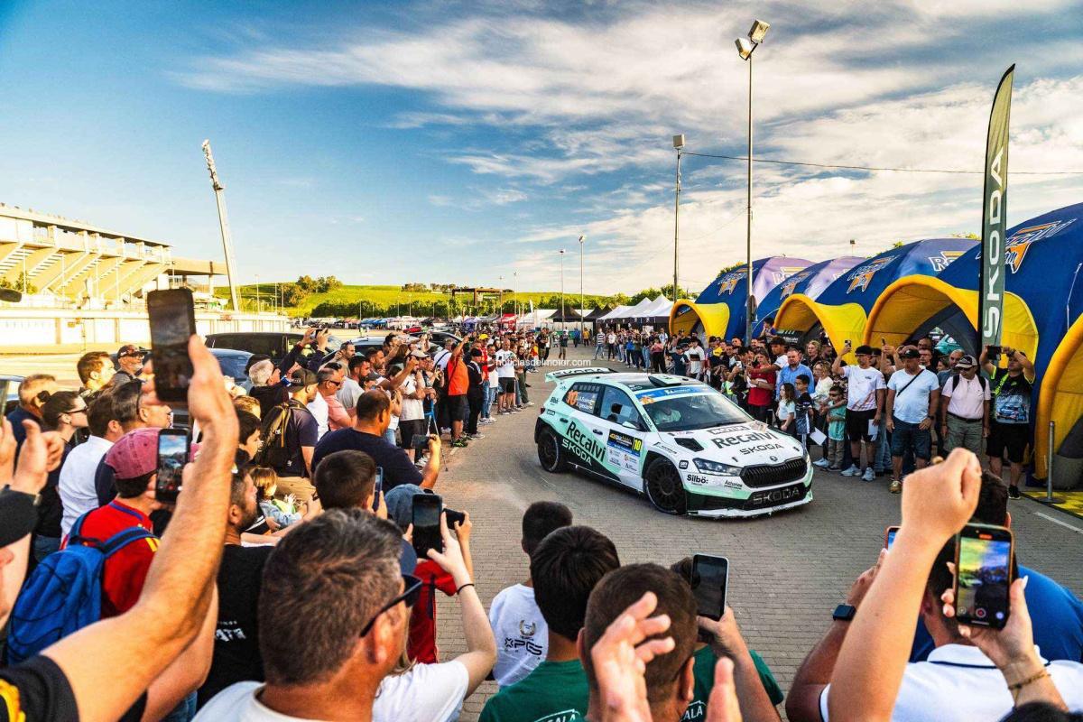 DOBLE VICTORIA DE JOSÉ ANTONIO “COHETE” SUÁREZ Y ALBERTO IGLESIAS PIN EL RALLY SIERRA MORENA