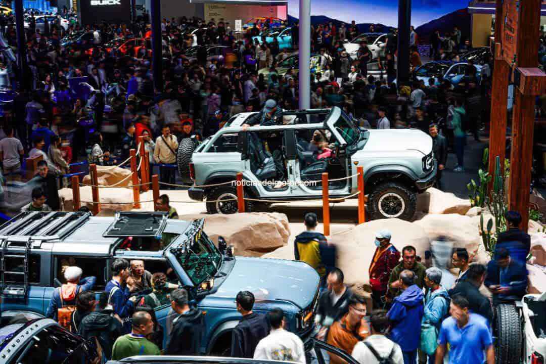 1.451 VEHÍCULOS Y 181 ESTRENOS MUNDIALES: EL SALÓN DE PEKÍN REÚNE LA MAYOR OFENSIVA GLOBAL DEL AUTOMÓVIL EN 2026 1.451 VEHÍCULOS Y 181 ESTRENOS MUNDIALES: EL SALÓN DE PEKÍN REÚNE LA MAYOR OFENSIVA GLOBAL DEL AUTOMÓVIL EN 2026