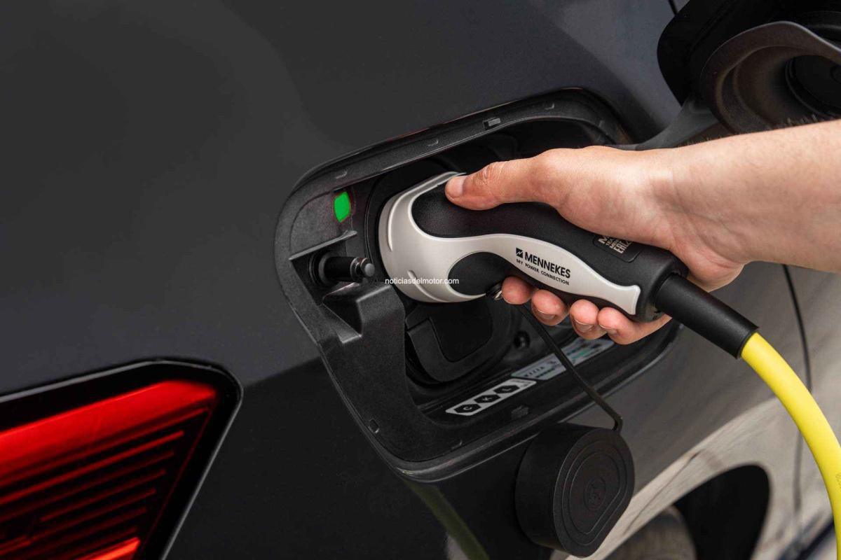 EL NUEVO CUPRA BORN VZ LLEGA A LA CARRETERA CON UN GRAN RENDIMIENTO ELÉCTRICO EL NUEVO CUPRA BORN VZ LLEGA A LA CARRETERA CON UN GRAN RENDIMIENTO ELÉCTRICO