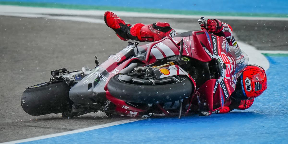 Marc Márquez reina en el caos con una auténtica jugada maestra Marc Márquez reina en el caos con una auténtica jugada maestra