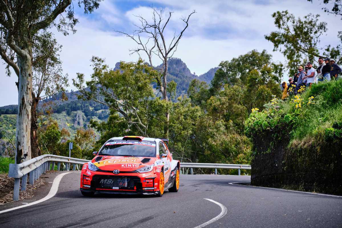 Vibrante segundo puesto de Alejandro Cachón y Borja Rozada en WRC2 y ganadores del WRC2 Challenger en el Rally Islas Canarias