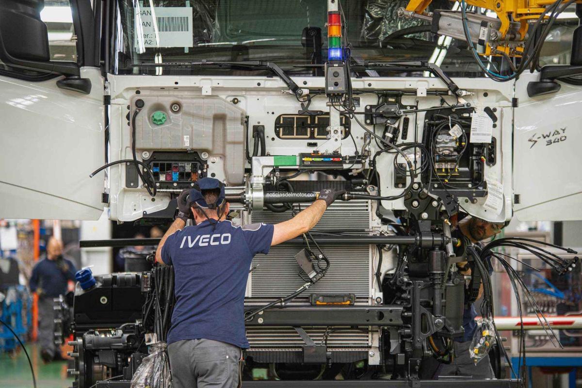 ASÍ SE FABRICA UN CAMIÓN EN ESPAÑA: VIAJE AL CORAZÓN INDUSTRIAL DE IVECO EN MADRID