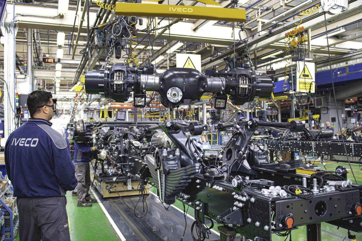 ASÍ SE FABRICA UN CAMIÓN EN ESPAÑA: VIAJE AL CORAZÓN INDUSTRIAL DE IVECO EN MADRID ASÍ SE FABRICA UN CAMIÓN EN ESPAÑA: VIAJE AL CORAZÓN INDUSTRIAL DE IVECO EN MADRID
