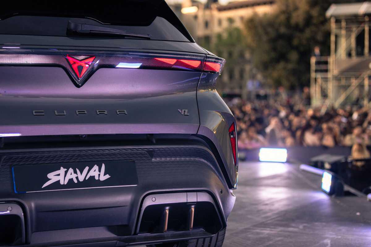 CERCA DE 30.000 PERSONAS YA HAN DESCUBIERTO EL NUEVO ELÉCTRICO DE LA MARCA EN CASA CUPRA RAVAL Y EN CUPRA CITY GARAGE MADRID
