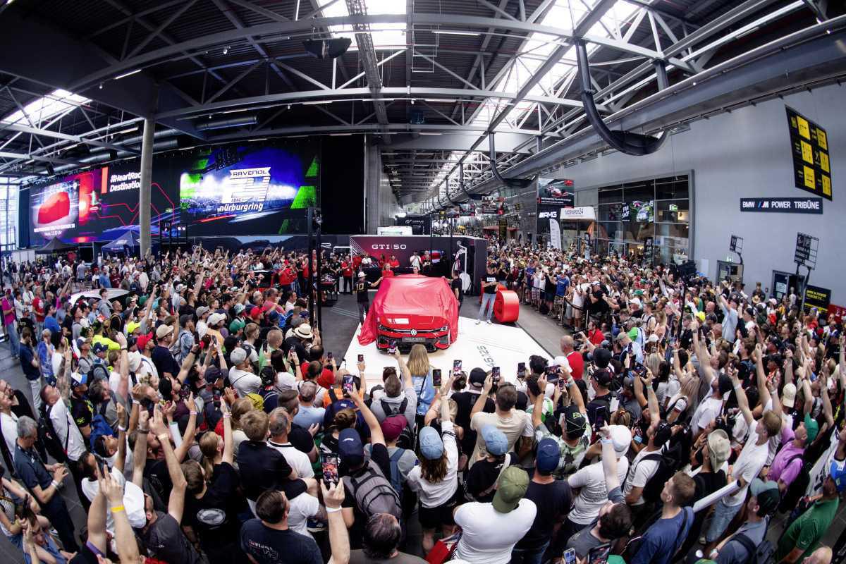 VOLKSWAGEN CELEBRA LOS 50 AÑOS DEL GTI: ESTRENO MUNDIAL DEL ELÉCTRICO ID. POLO GTI EN LAS 24 HORAS DE NÜRBURGRING