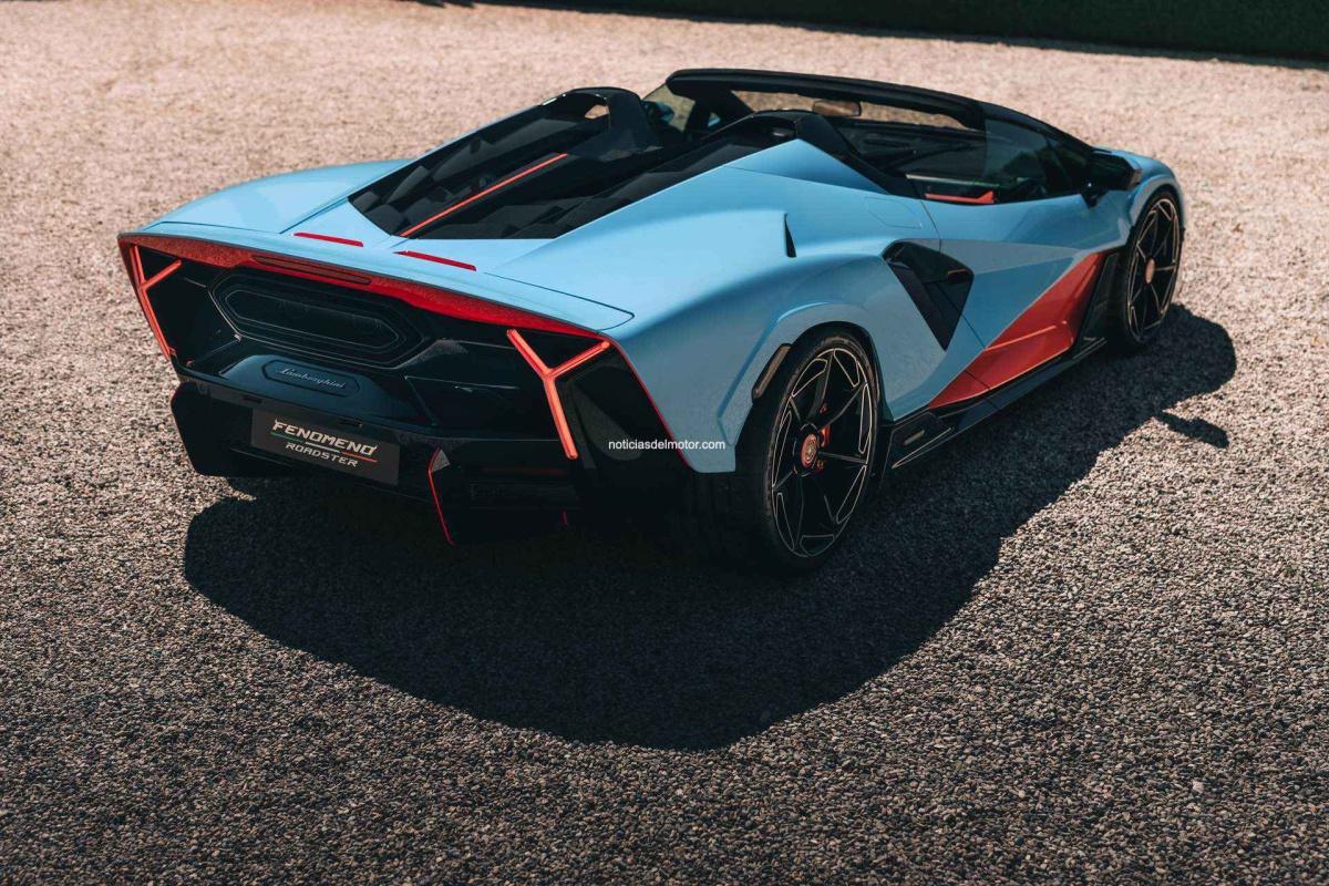 FENOMENO ROADSTER: EL DESCAPOTABLE MÁS POTENTE CREADO POR LAMBORGHINI