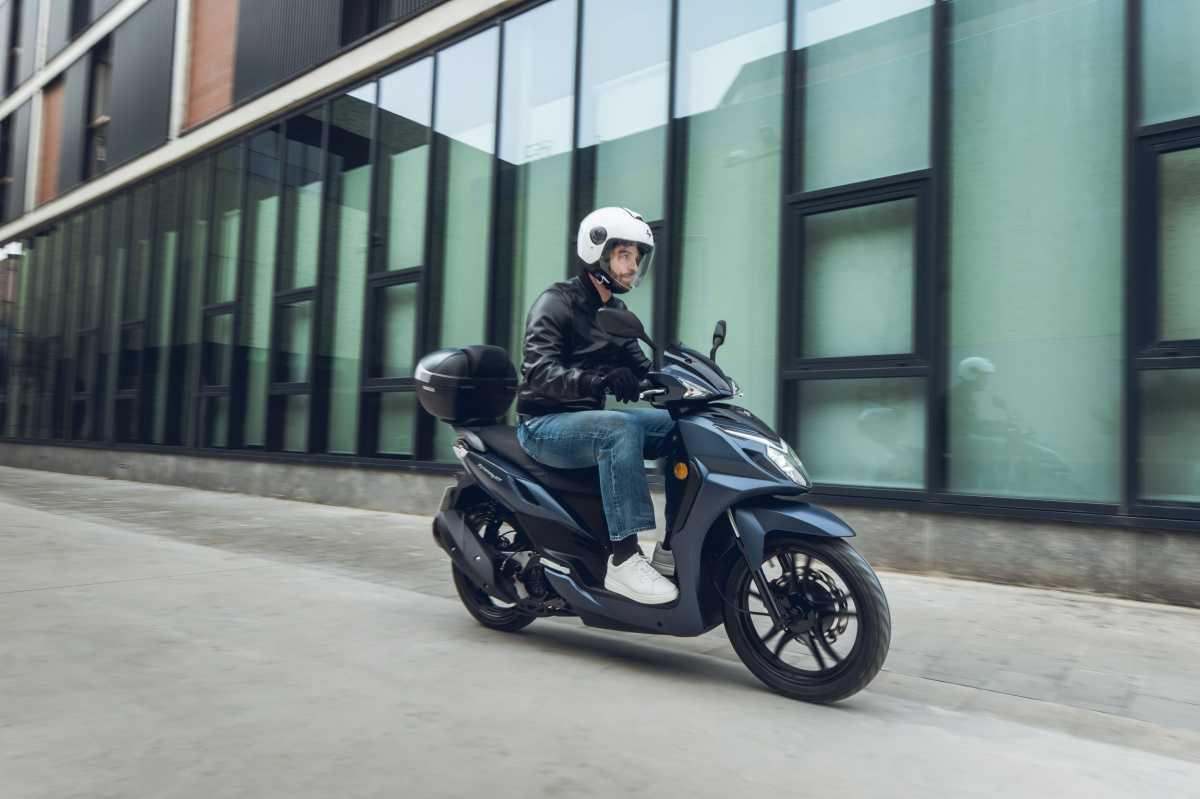SYMPHONY SR 125 ABS 2026: EL SUPERVENTAS DE SYM RENUEVA SU VERSIÓN ABS CON EL MISMO ADN SYMPHONY SR 125 ABS 2026: EL SUPERVENTAS DE SYM RENUEVA SU VERSIÓN ABS CON EL MISMO ADN