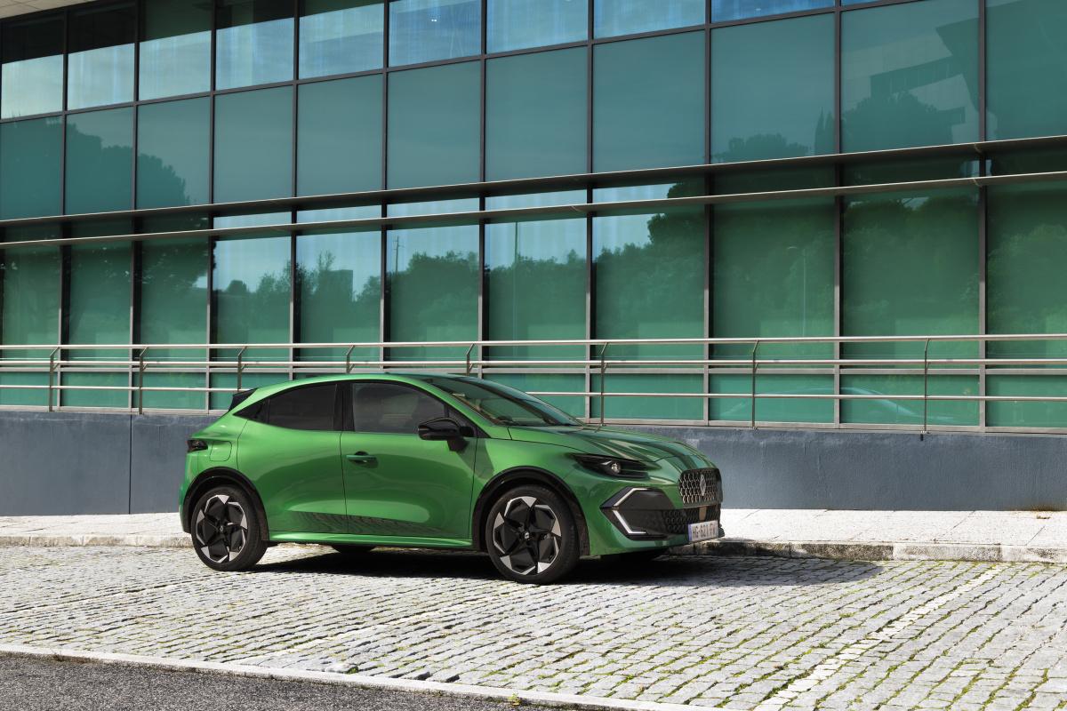  CLIO AMPLIA SU OFERTA CON EL MOTOR ECO G-120: HASTA 1.450 KM DE AUTONOMÍA Y ETIQUETA ECO DESDE 20.374 €