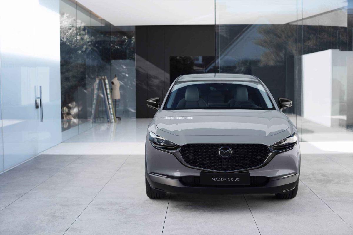 El Mazda CX-30 2027 presenta mayor seguridad, un diseño refinado y una gama ampliada.