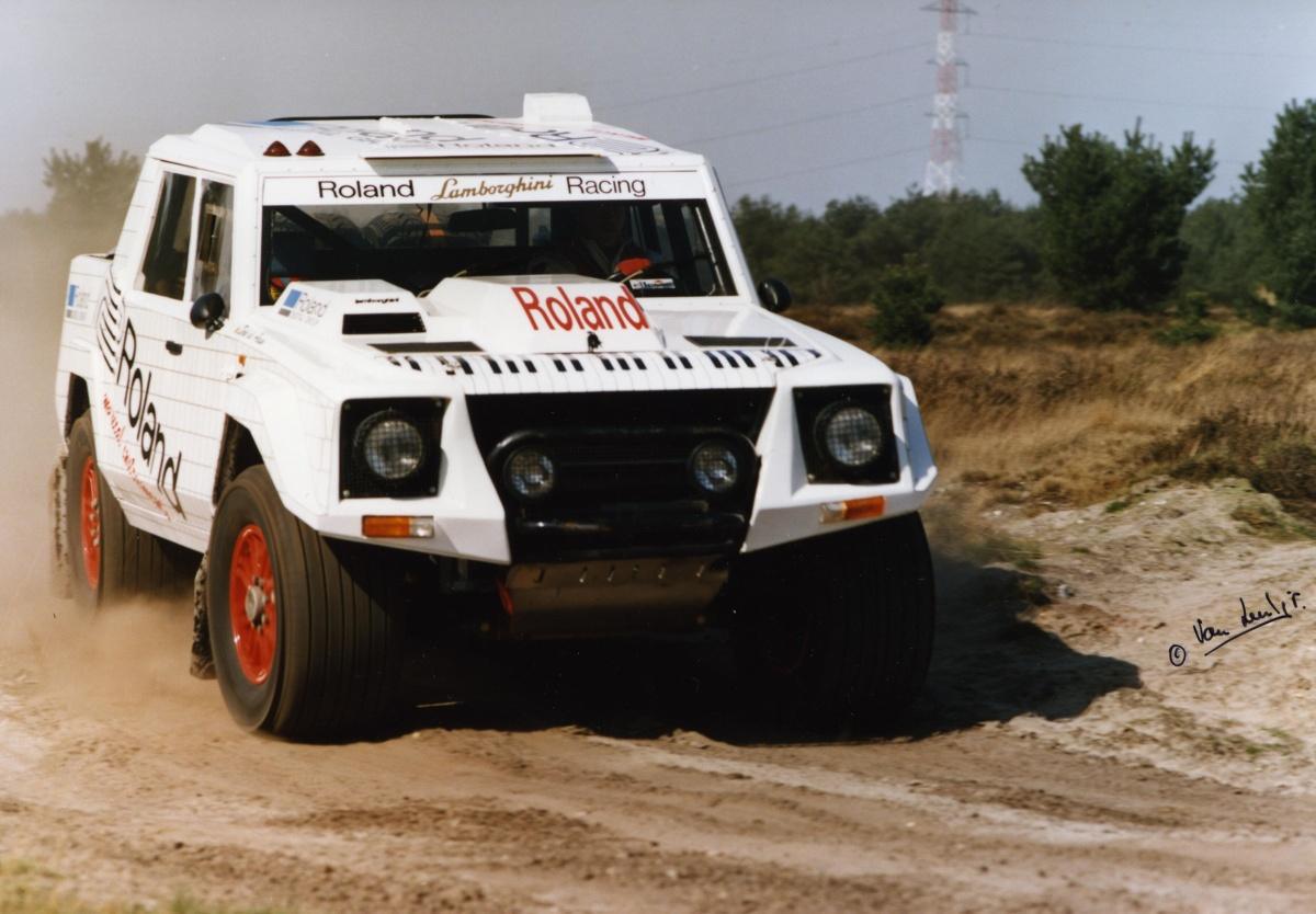 LAMBORGHINI LM002: 40 AÑOS DEL PRIMER SUPER SUV DE LA HISTORIA