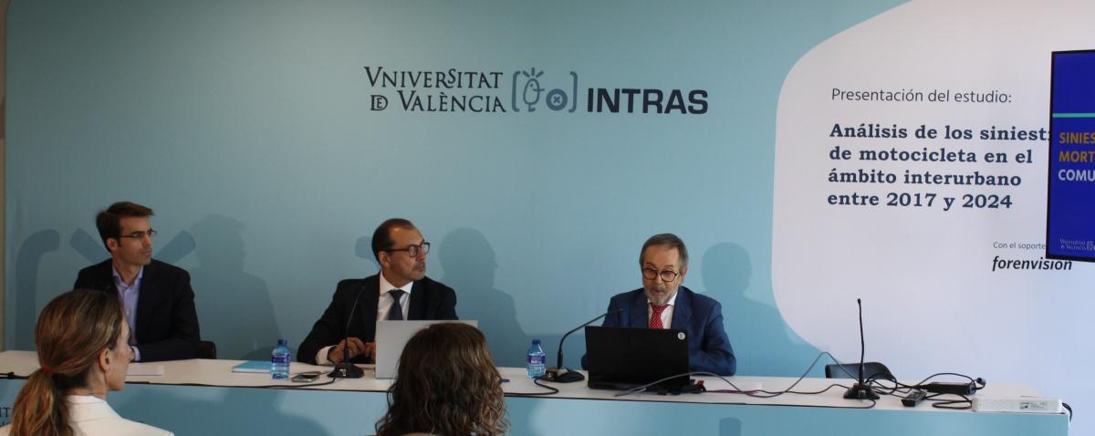LA SINIESTRALIDAD DE LOS MOTORISTAS CONSTITUYE UN RETO PRIORITARIO DE SEGURIDAD VIAL EN LAS VÍAS INTERURBANAS LA SINIESTRALIDAD DE LOS MOTORISTAS CONSTITUYE UN RETO PRIORITARIO DE SEGURIDAD VIAL EN LAS VÍAS INTERURBANAS