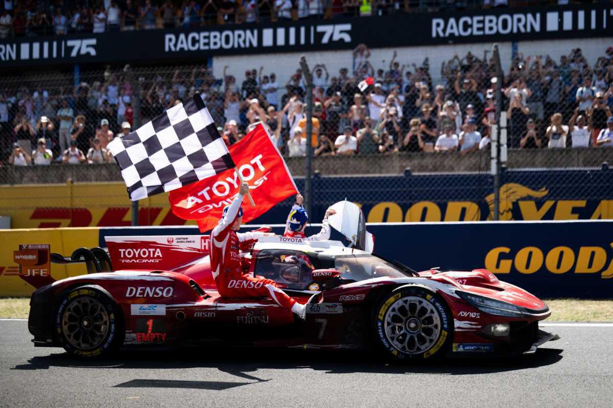 TOYOTA RACING logra una remontada épica y reina de nuevo cuatro años después en las 24 horas de Le Mans