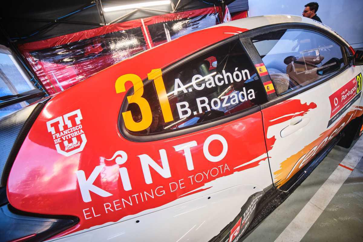 ALEJANDRO CACHÓN Y BORJA ROZADA VUELVEN A LA ACCIÓN SOBRE TIERRA PARA DESAFIAR AL RALLY ACRÓPOLIS DE GRECIA