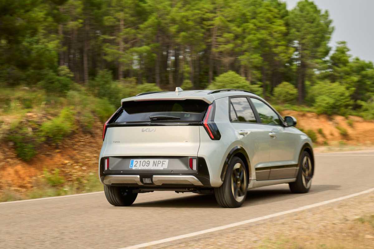 KIA PRESENTA EL NUEVO NIRO, REFORZANDO ASÍ SU ECOSISTEMA DE ELECTRIFICACIÓN KIA PRESENTA EL NUEVO NIRO, REFORZANDO ASÍ SU ECOSISTEMA DE ELECTRIFICACIÓN