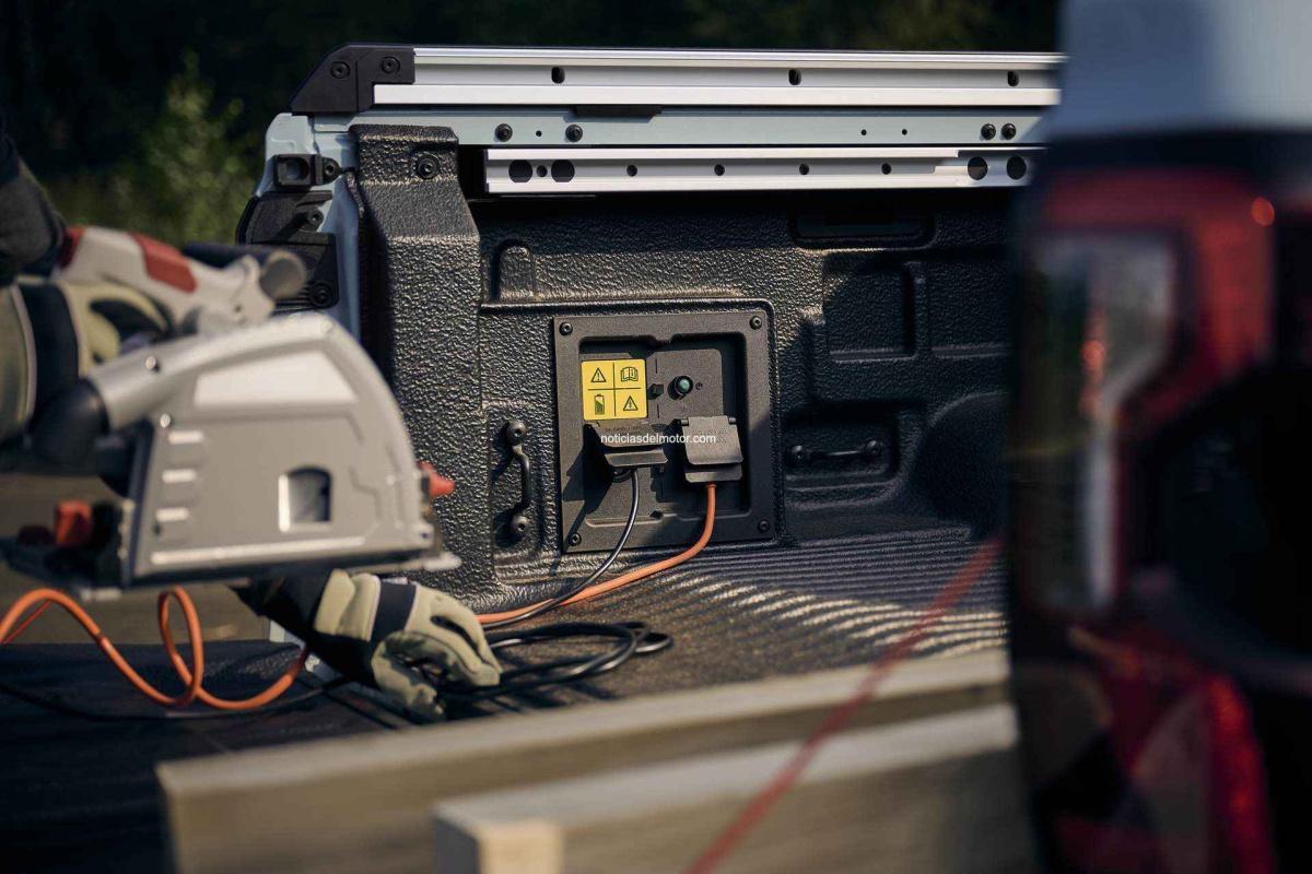 FORD DEMUESTRA QUE LA TECNOLOGÍA PRO POWER ONBOARD ES MÁS LIMPIA Y ECONÓMICA QUE UN GENERADOR TRADICIONAL