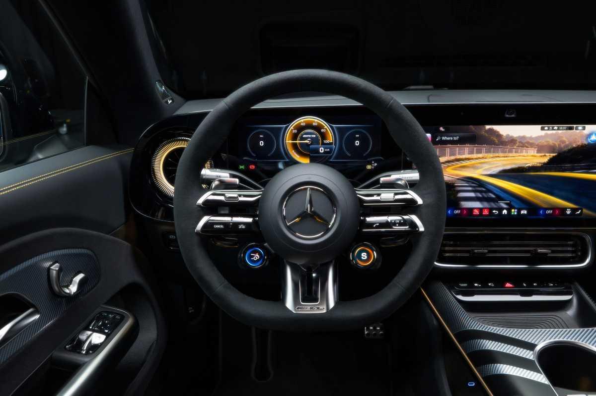 MÁS RÁPIDO, MÁS ÁGIL Y AÚN MÁS POTENTE: EL NUEVO MERCEDES-AMG CLA 45 4MATIC+ MÁS RÁPIDO, MÁS ÁGIL Y AÚN MÁS POTENTE: EL NUEVO MERCEDES-AMG CLA 45 4MATIC+