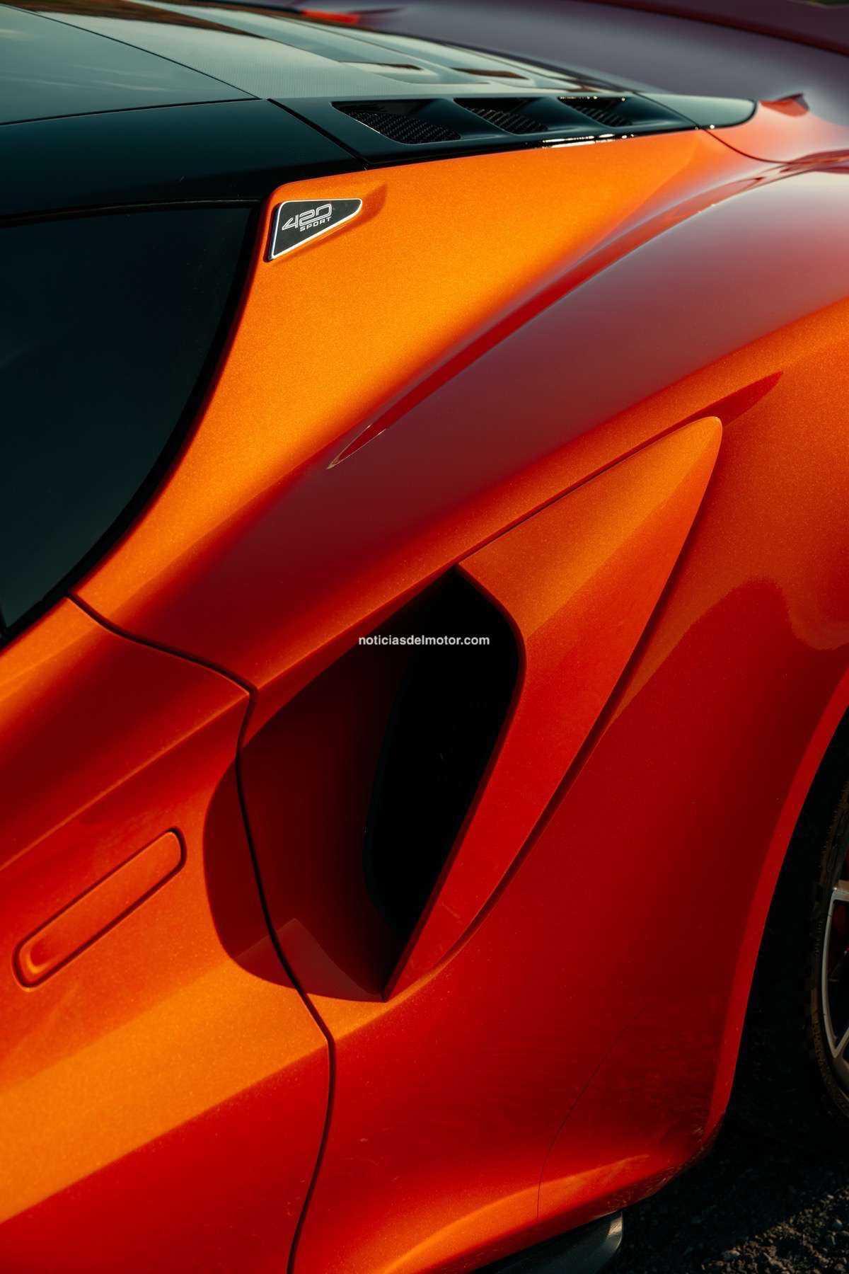 EMIRA 420 SPORT: EL VEHÍCULO DE PRODUCCIÓN DE CUATRO CILINDROS MÁS RÁPIDO DEL MUNDO
