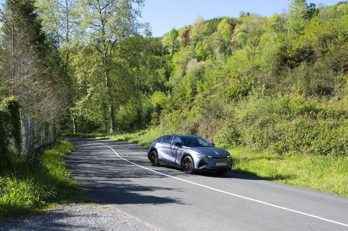 5 RAZONES PARA RECORRER EL VERANO CON EL ALPINE A390 5 RAZONES PARA RECORRER EL VERANO CON EL ALPINE A390