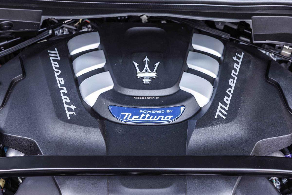 EL MEDIA DRIVE PARA LOS NUEVOS MASERATI GRANTURISMO, GRANCABRIO Y GRECALE CON EL ESPECTACULAR TELÓN DE FONDO DE TRIESTE EL MEDIA DRIVE PARA LOS NUEVOS MASERATI GRANTURISMO, GRANCABRIO Y GRECALE CON EL ESPECTACULAR TELÓN DE FONDO DE TRIESTE