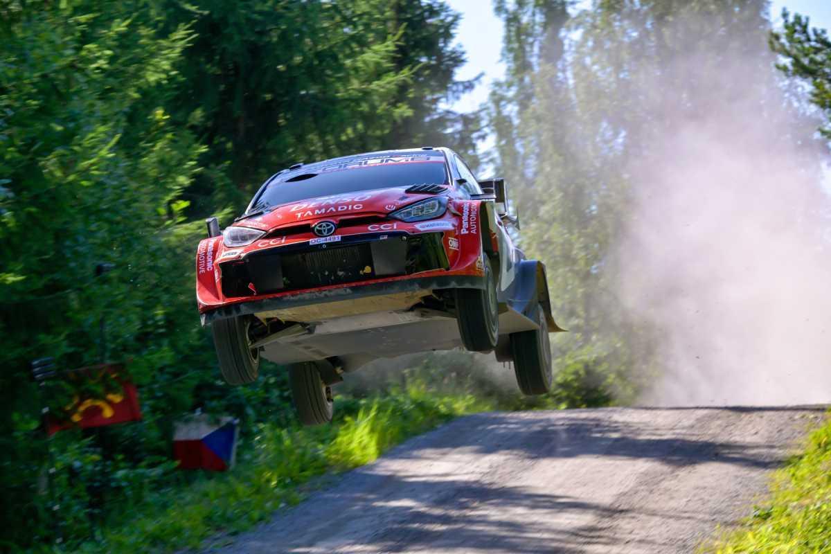 TRIPLETE DE TOYOTA EN EL RALLY DE FINLANDIA