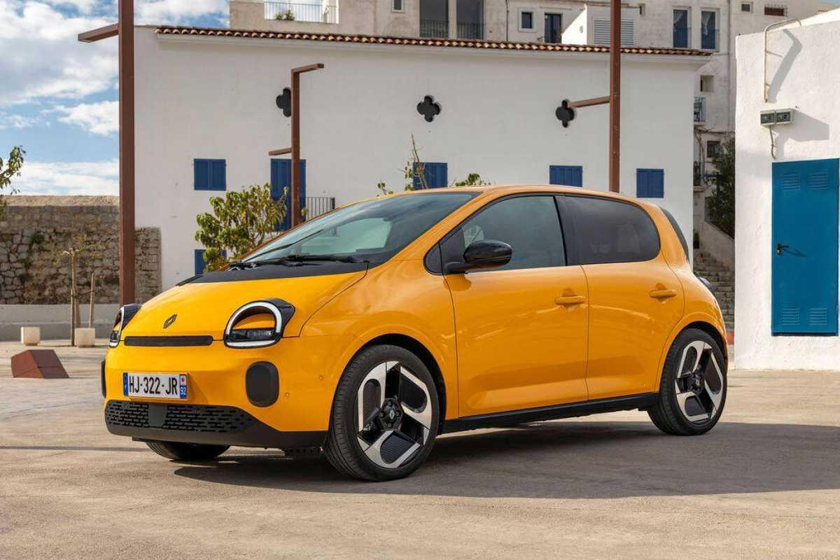 Twingo E-Tech eléctrico. Un coche para los que sonríen a la ciudad desde 13.415€