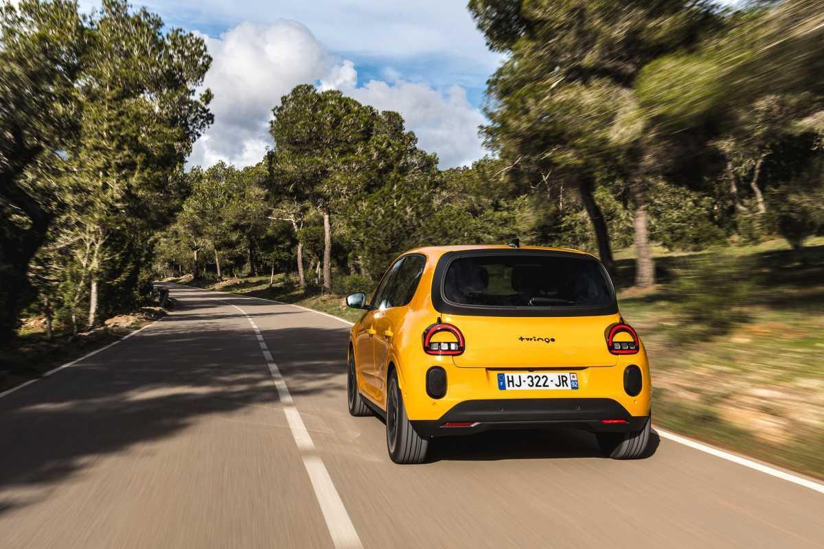 Twingo E-Tech eléctrico. Un coche para los que sonríen a la ciudad desde 13.415€