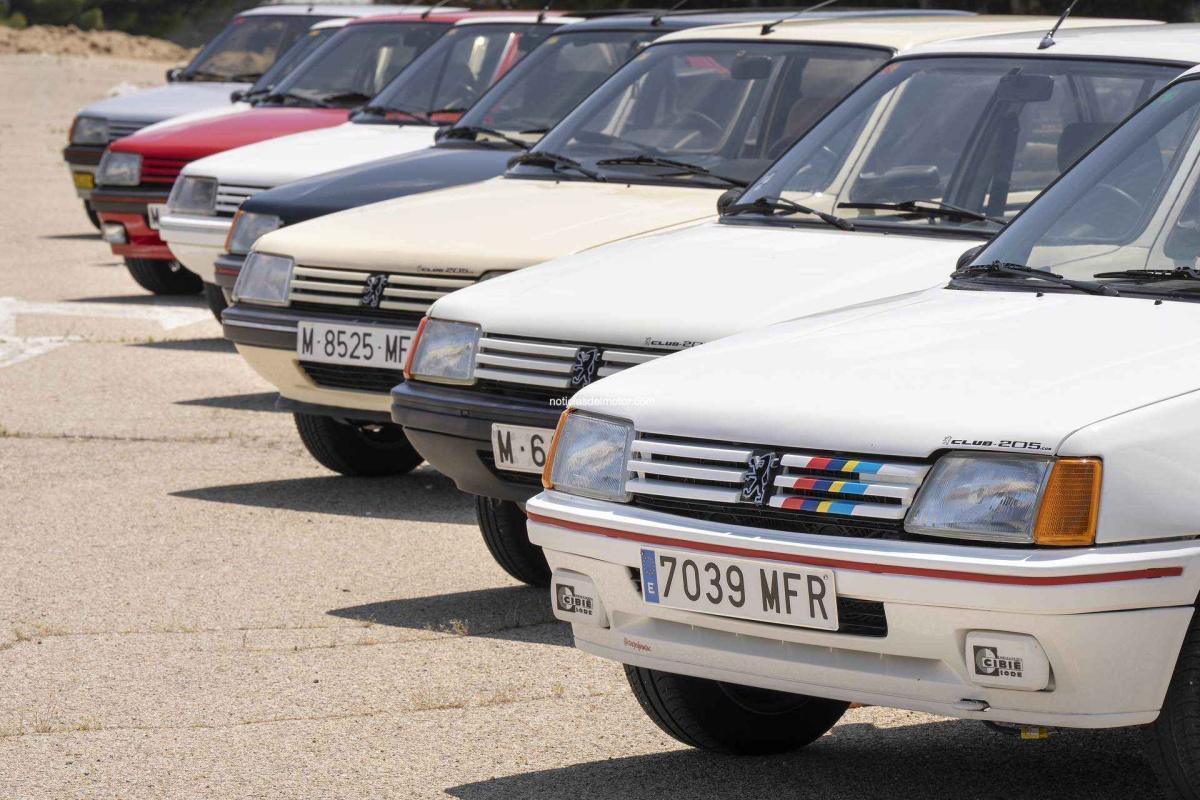 DISEÑO PEUGEOT: HISTORIA, FUNCIONALIDAD Y BELLEZA FELINA ORIENTADOS HACIA EL FUTURO