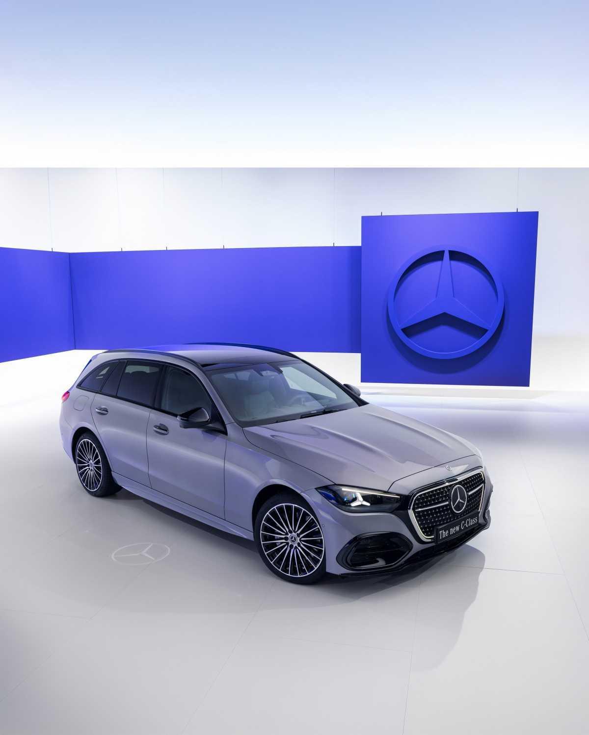 EL NUEVO MERCEDES-BENZ CLASE C: FUERZA REFINADA. LEGADO EN CONTINUIDAD EL NUEVO MERCEDES-BENZ CLASE C: FUERZA REFINADA. LEGADO EN CONTINUIDAD