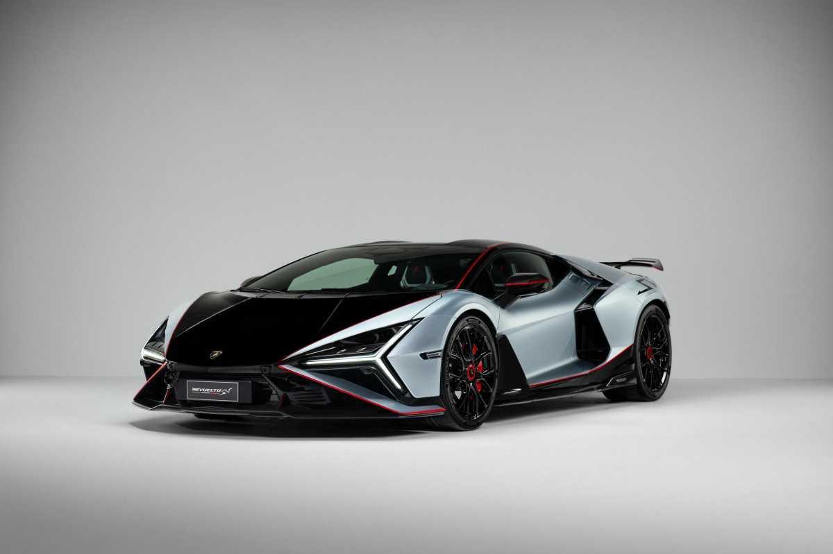 BRIDGESTONE PRESENTA EL NEUMÁTICO DE CIRCUITO POTENZA RACE R PARA EL LAMBORGHINI REVUELTO SV 2026