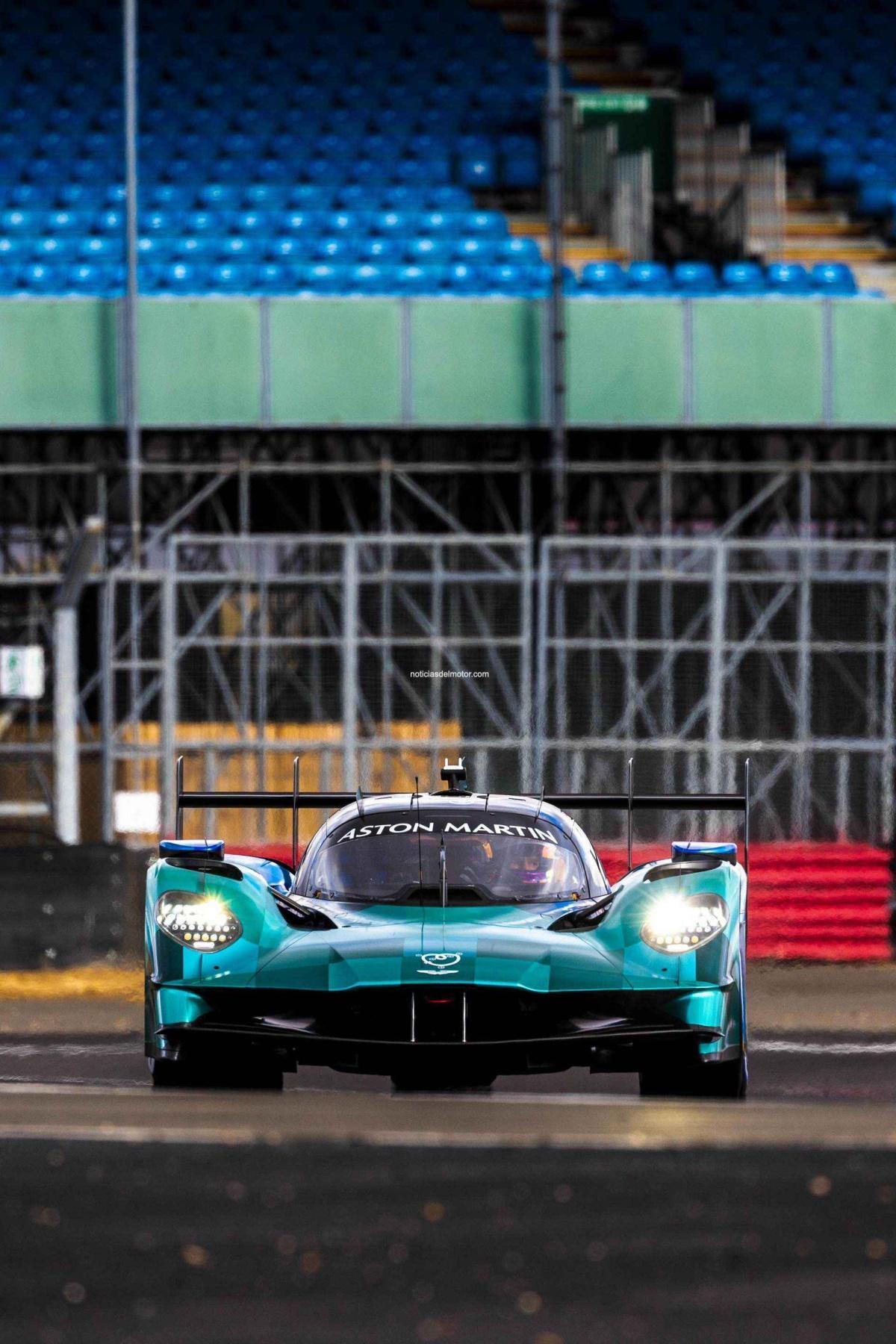EL EQUIPO ASTON MARTIN THOR COMPLETA LAS PRUEBAS DEL VALKYRIE EN EL CIRCUITO DEL GRAN PREMIO DE SILVERSTONE. EL EQUIPO ASTON MARTIN THOR COMPLETA LAS PRUEBAS DEL VALKYRIE EN EL CIRCUITO DEL GRAN PREMIO DE SILVERSTONE.
