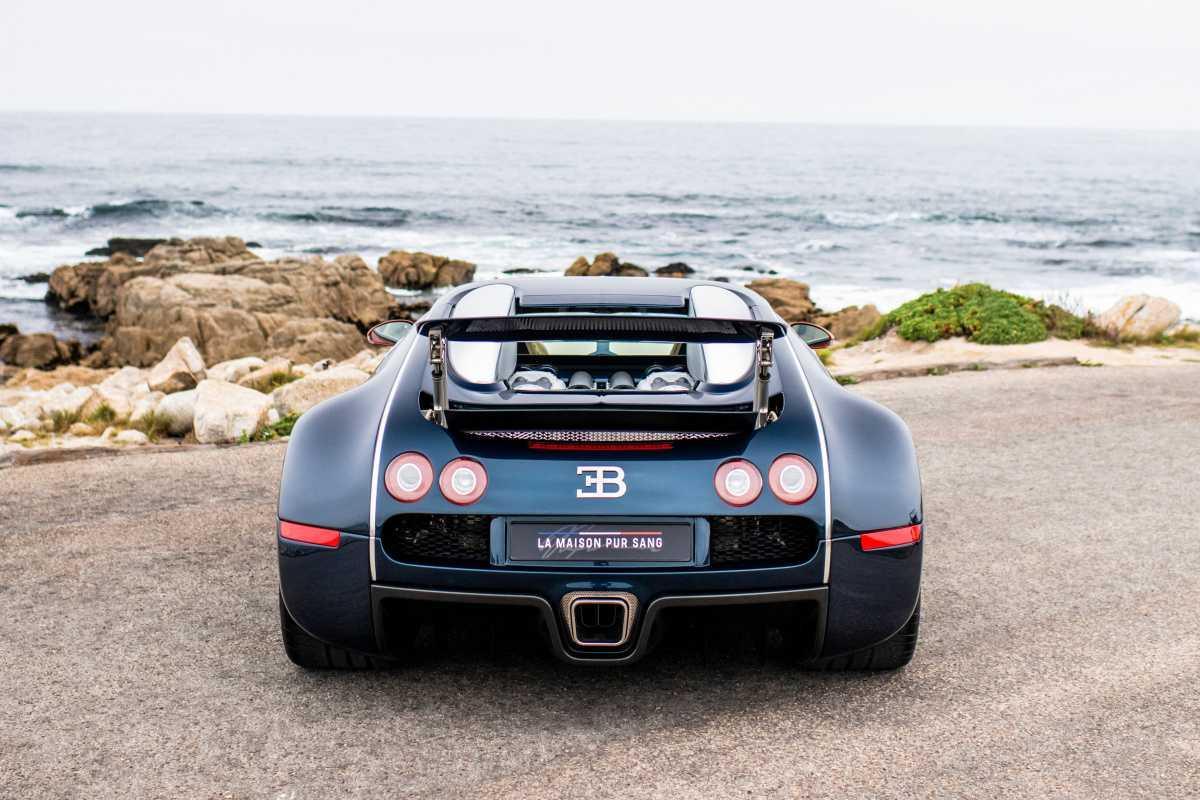 BUGATTI UNVEILS A ONE-OF-ONE RESTORED VEYRON IN A SHOWCASE OF LA MAISON PUR SANG'S PEERLESS EXPERTISE