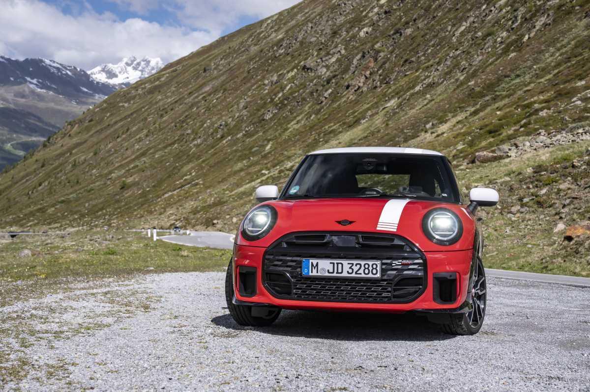 MINI 1965 VICTORY EDITION: UNA EDICIÓN ESPECIAL QUE DA CONTINUIDAD A UN RICO LEGADO EN EL MUNDO DEL AUTOMOVILISMO MINI 1965 VICTORY EDITION: UNA EDICIÓN ESPECIAL QUE DA CONTINUIDAD A UN RICO LEGADO EN EL MUNDO DEL AUTOMOVILISMO