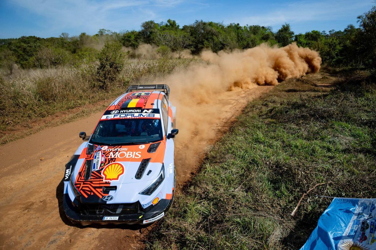 Rally del Paraguay: Hayden Paddon se mantiene segundo tras un viernes lleno de incidentes Rally del Paraguay: Hayden Paddon se mantiene segundo tras un viernes lleno de incidentes