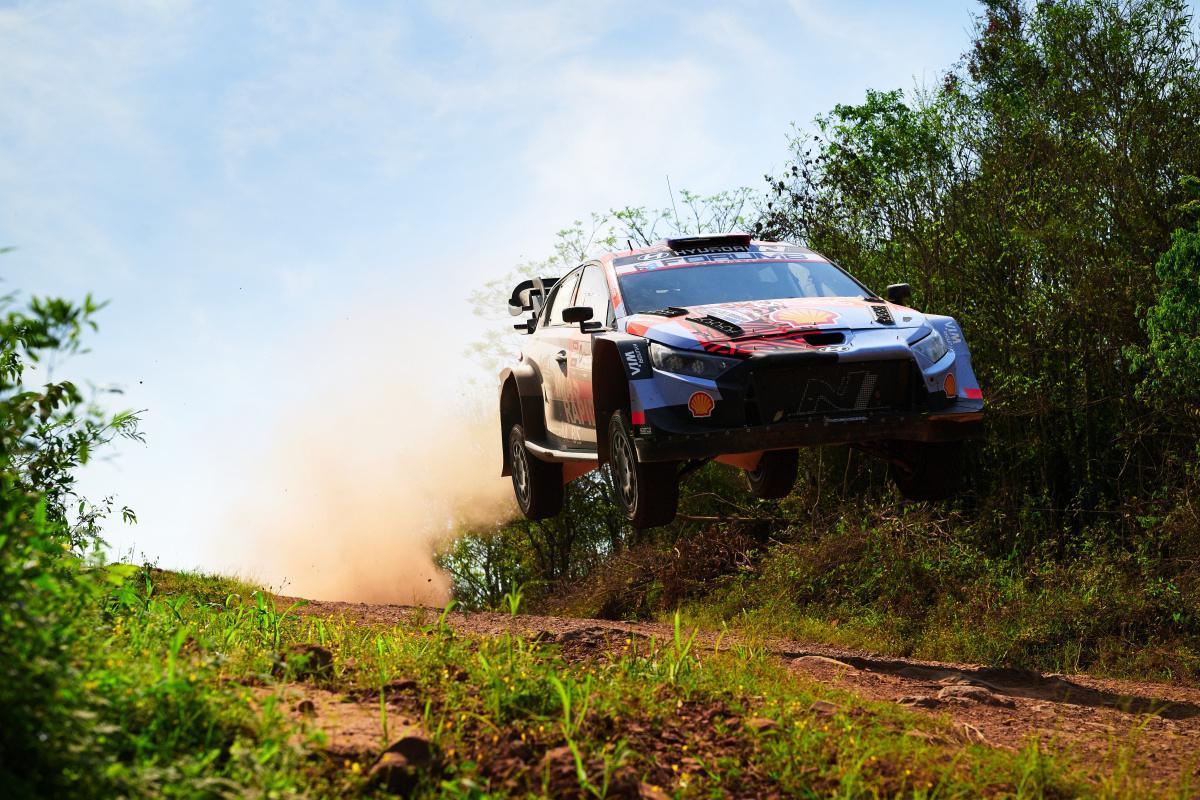 Rally de Paraguay: Sábado tranquilo para Paddon; Fourmaux brilla en Paraguay