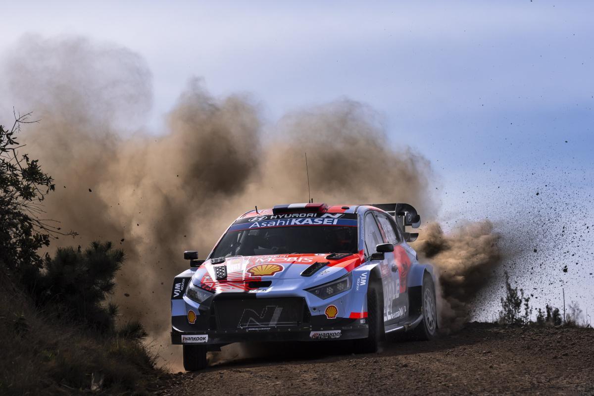 Rally de Chile: Hyundai Motorsport cierra el viernes con Adrien Fourmaux en la lucha por el podio