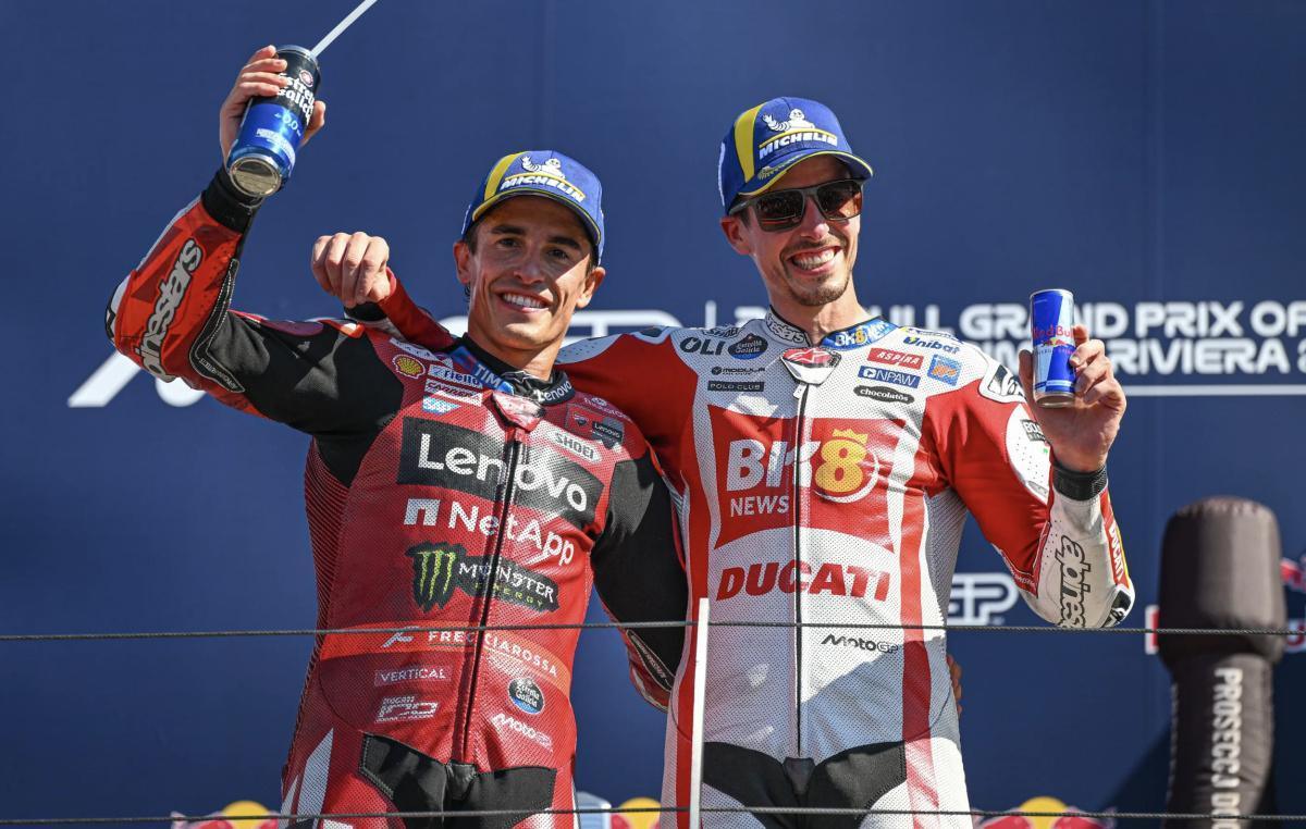 Márquez SACA REDITO DEL ERROR DE Bezzecchi Y SE AUPA AL LIDERATO Márquez SACA REDITO DEL ERROR DE Bezzecchi Y SE AUPA AL LIDERATO