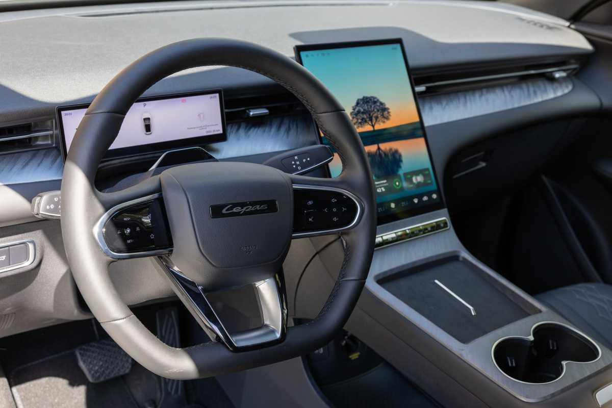 LEPAS L4 EV Y L6 EV: LEPAS PRESENTA SU GAMA ELÉCTRICA EN ESPAÑA