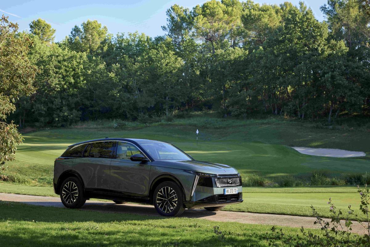 DS AUTOMOBILES EN EL FEDEX OPEN DE FRANCE JUNTO A ANTOINE ROZNER