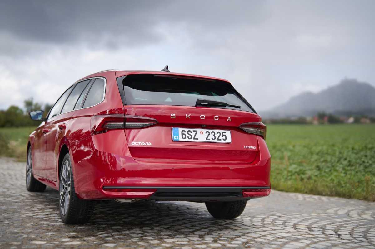EL ŠKODA OCTAVIA ES EL PRIMER MODELO DE LA MARCA CON UNA MOTORIZACIÓN FULL HYBRID EL ŠKODA OCTAVIA ES EL PRIMER MODELO DE LA MARCA CON UNA MOTORIZACIÓN FULL HYBRID