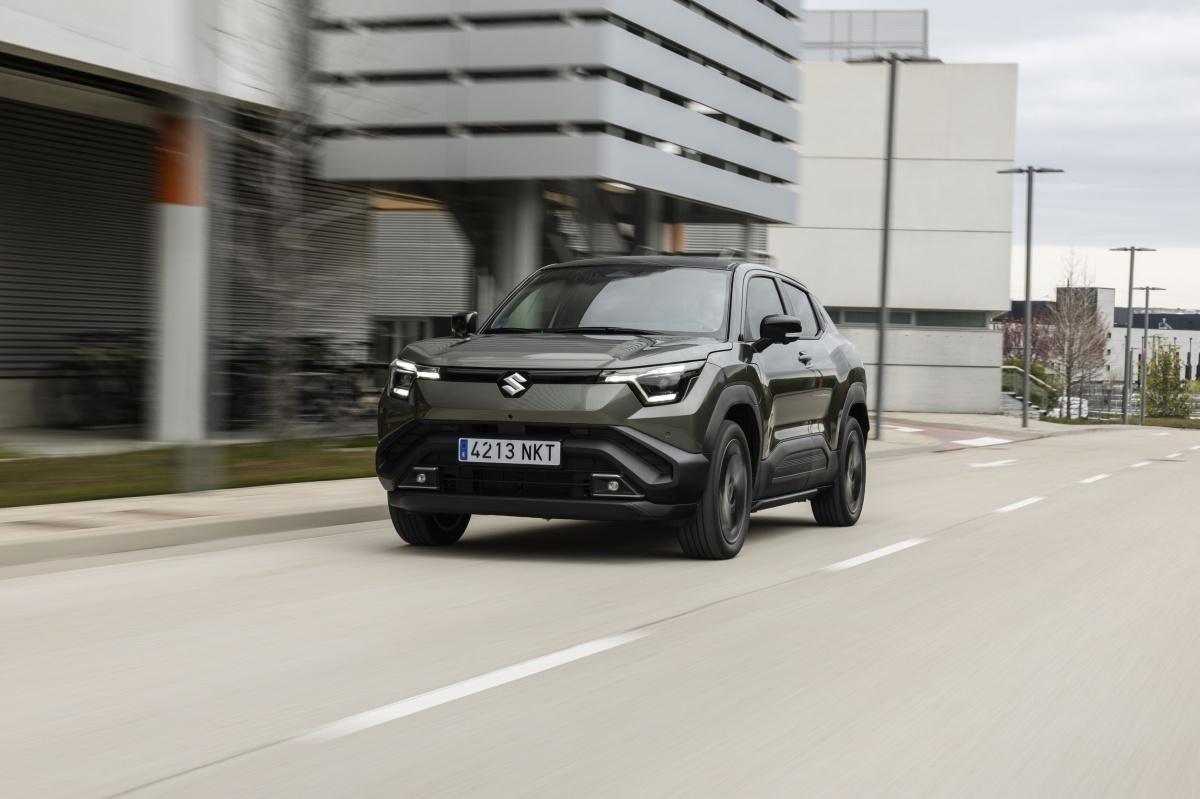 SUZUKI PRESENTA SU ESTRATEGIA TECNOLÓGICA 2026, LA HOJA DE RUTA PARA LOS PRÓXIMOS 10 AÑOS SUZUKI PRESENTA SU ESTRATEGIA TECNOLÓGICA 2026, LA HOJA DE RUTA PARA LOS PRÓXIMOS 10 AÑOS